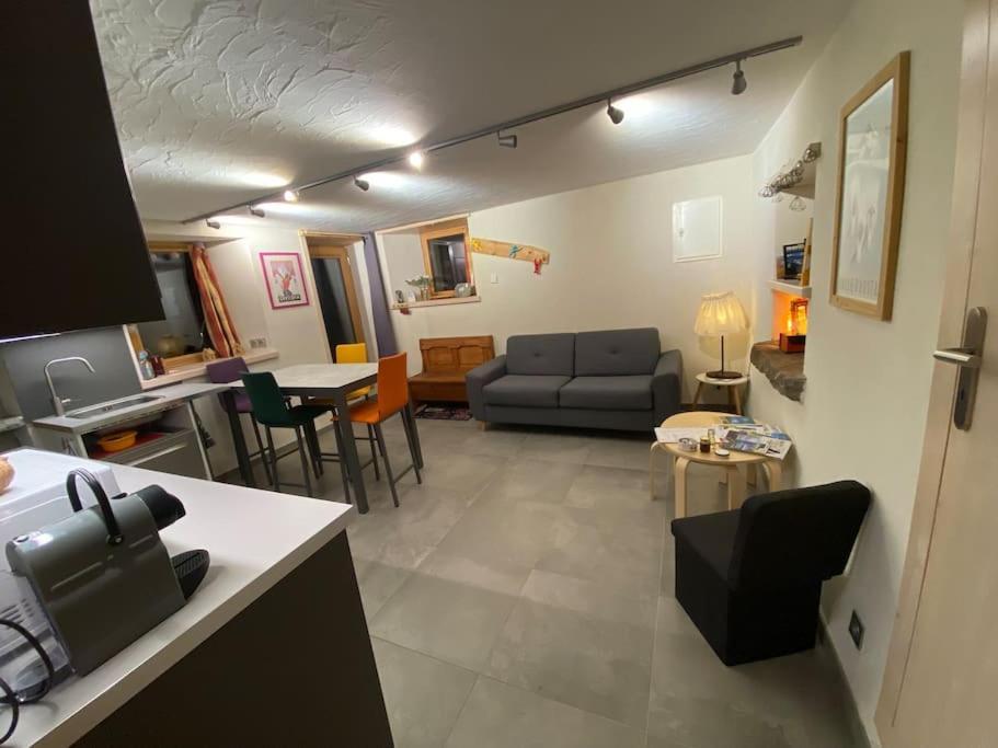 Dans Hameau, Pres Des Pistes Logement De Plein Pied Au Calme 타낭즈 외부 사진